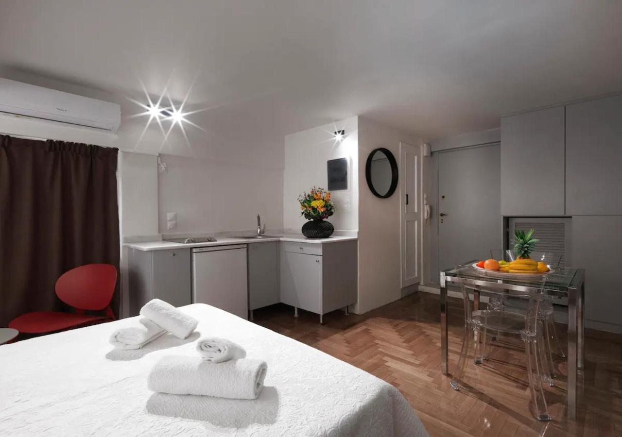 Chic Studio In Athens Center Экстерьер фото
