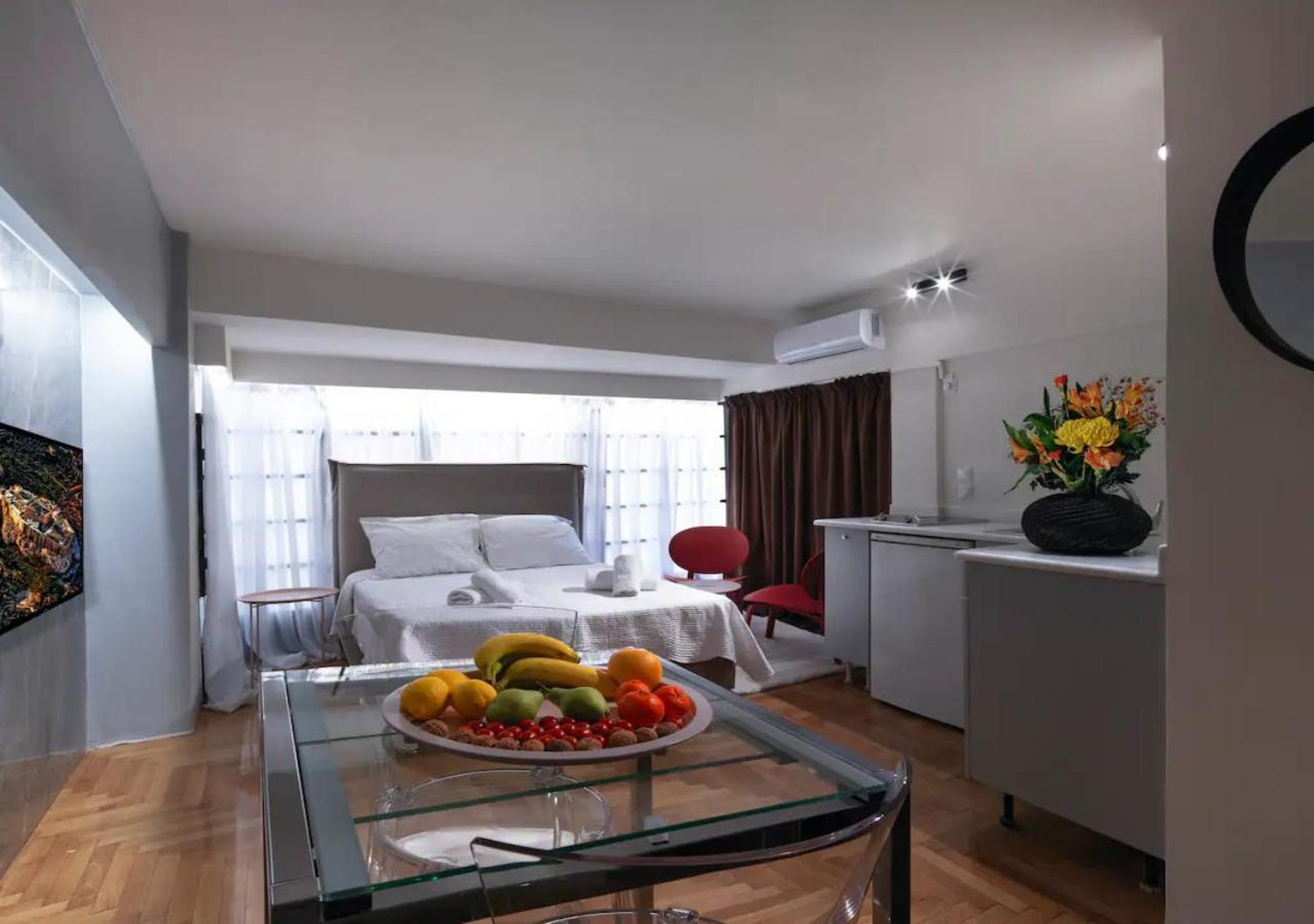 Chic Studio In Athens Center Экстерьер фото