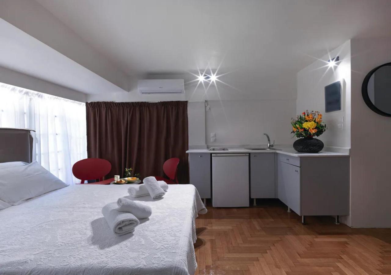 Chic Studio In Athens Center Экстерьер фото